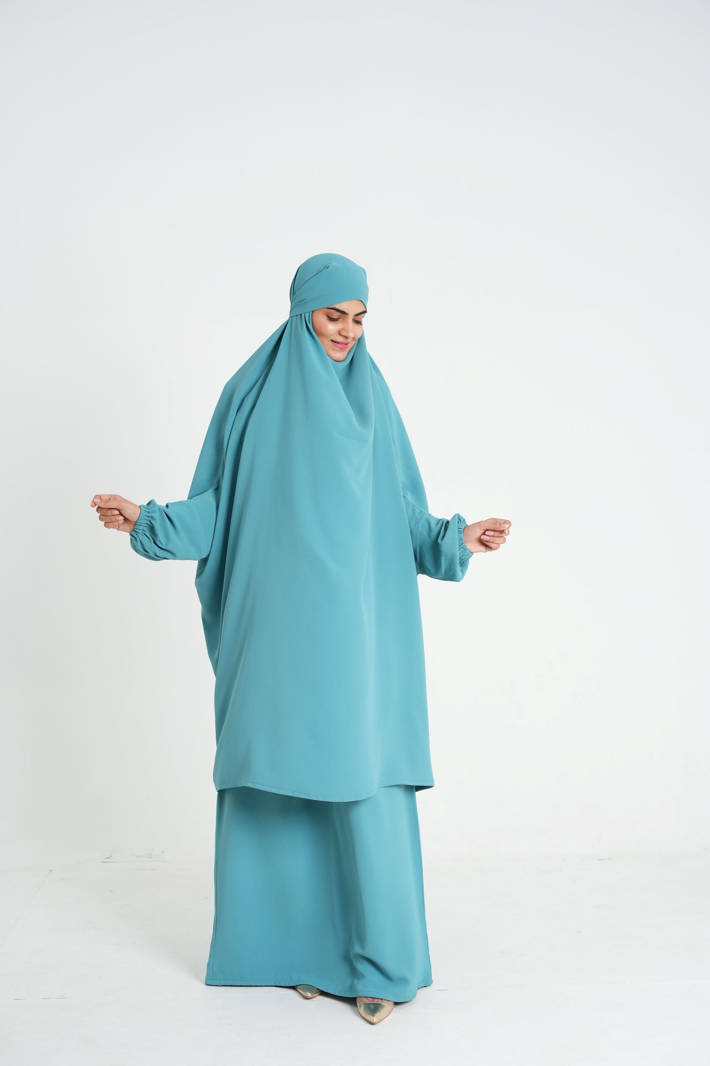 Aqua Haze – Aqua Blue Textured Korean Georgette 2PC Jilbab (Inner + Upper)